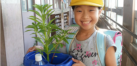 礼儀、マナーで集団行動も。